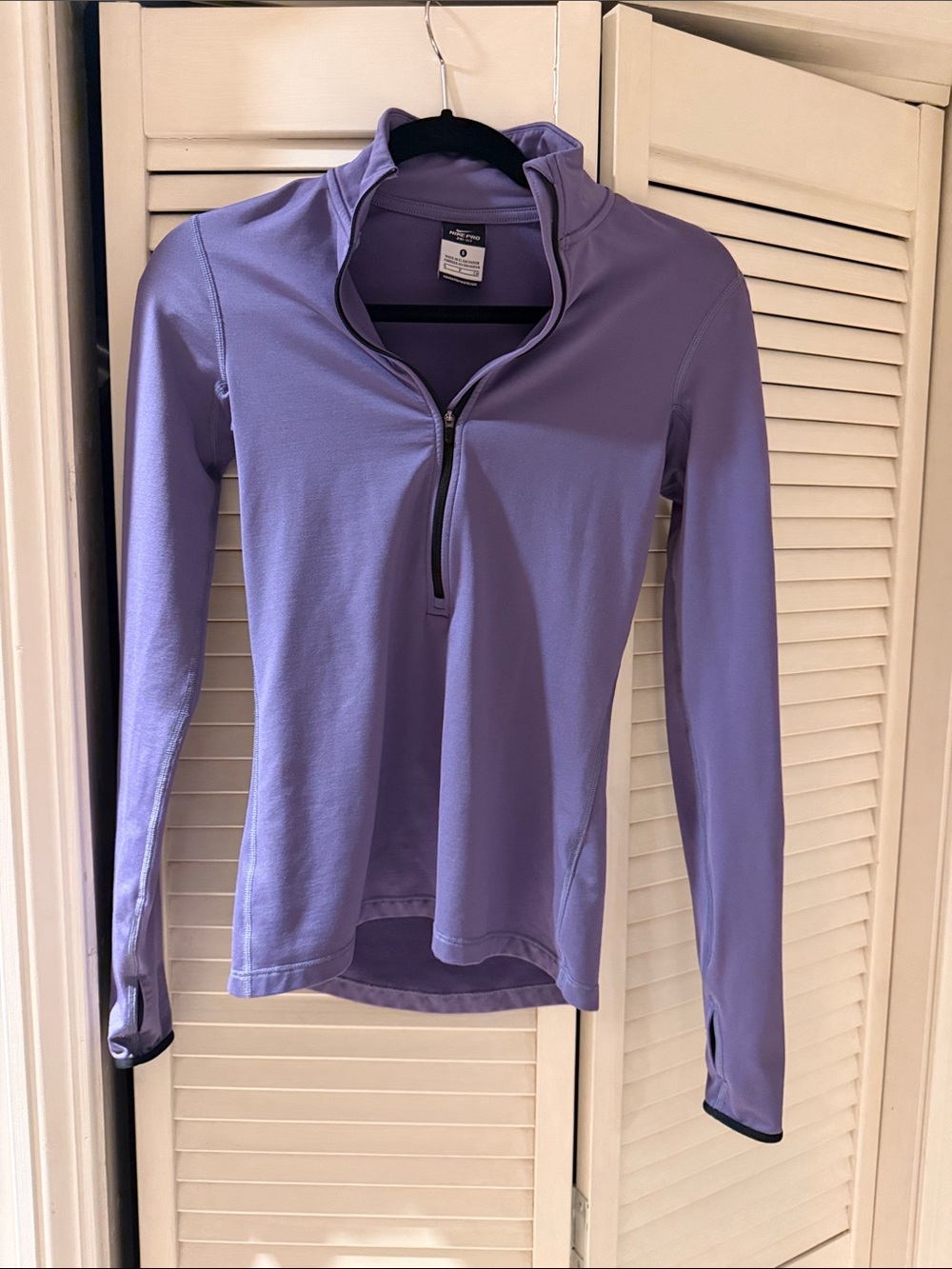 Nike Long-Sleeve Purple Quarter-Zip Performance Top